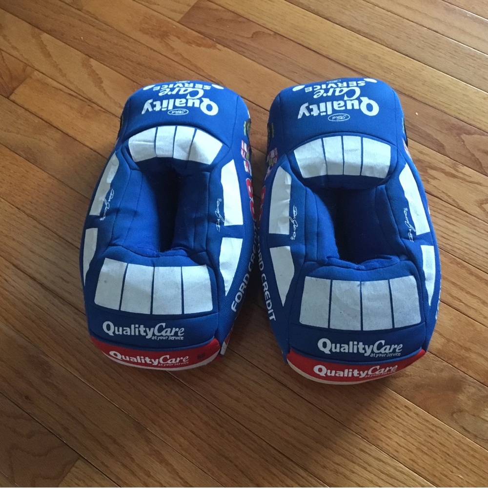 Men’s Oversized Racing Car Slippers Size L (11-12)